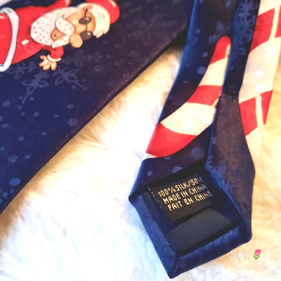100% Silk Santa Snowboarding Candy Cane Tie - Picture 3 of 9